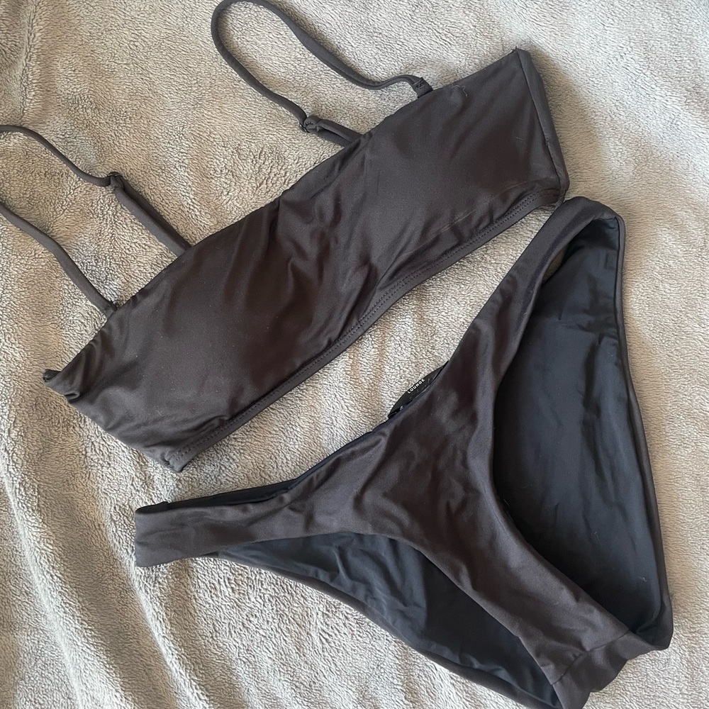 AQUA women’s black bandeau top and matching bottom sz S (removable straps)